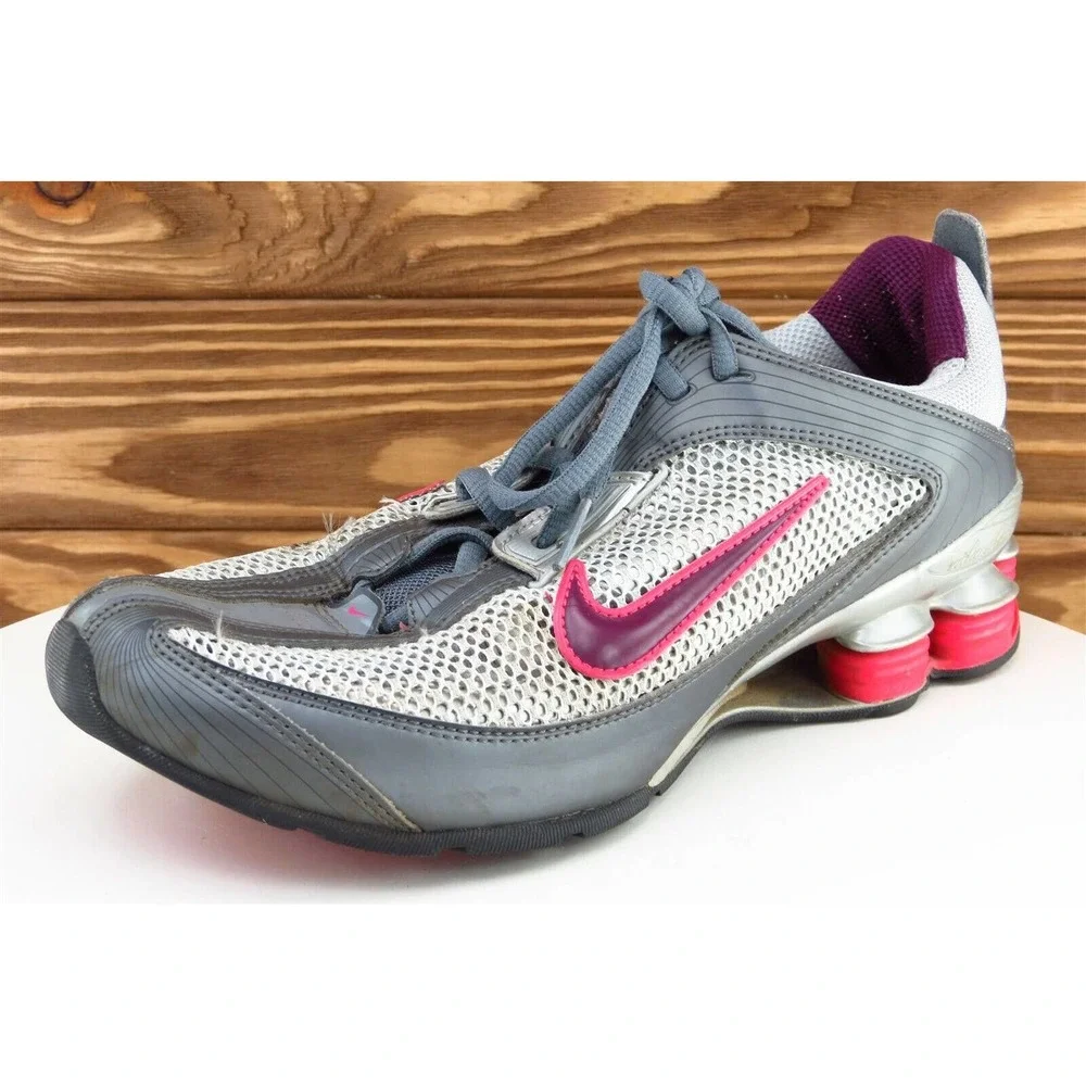 Nike Women Size 8 M Gray Running Synthetic 324924051